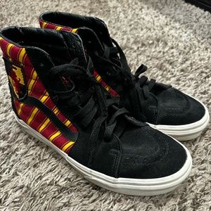 Gryffindor Vans hightops, 8.5 women/7 men